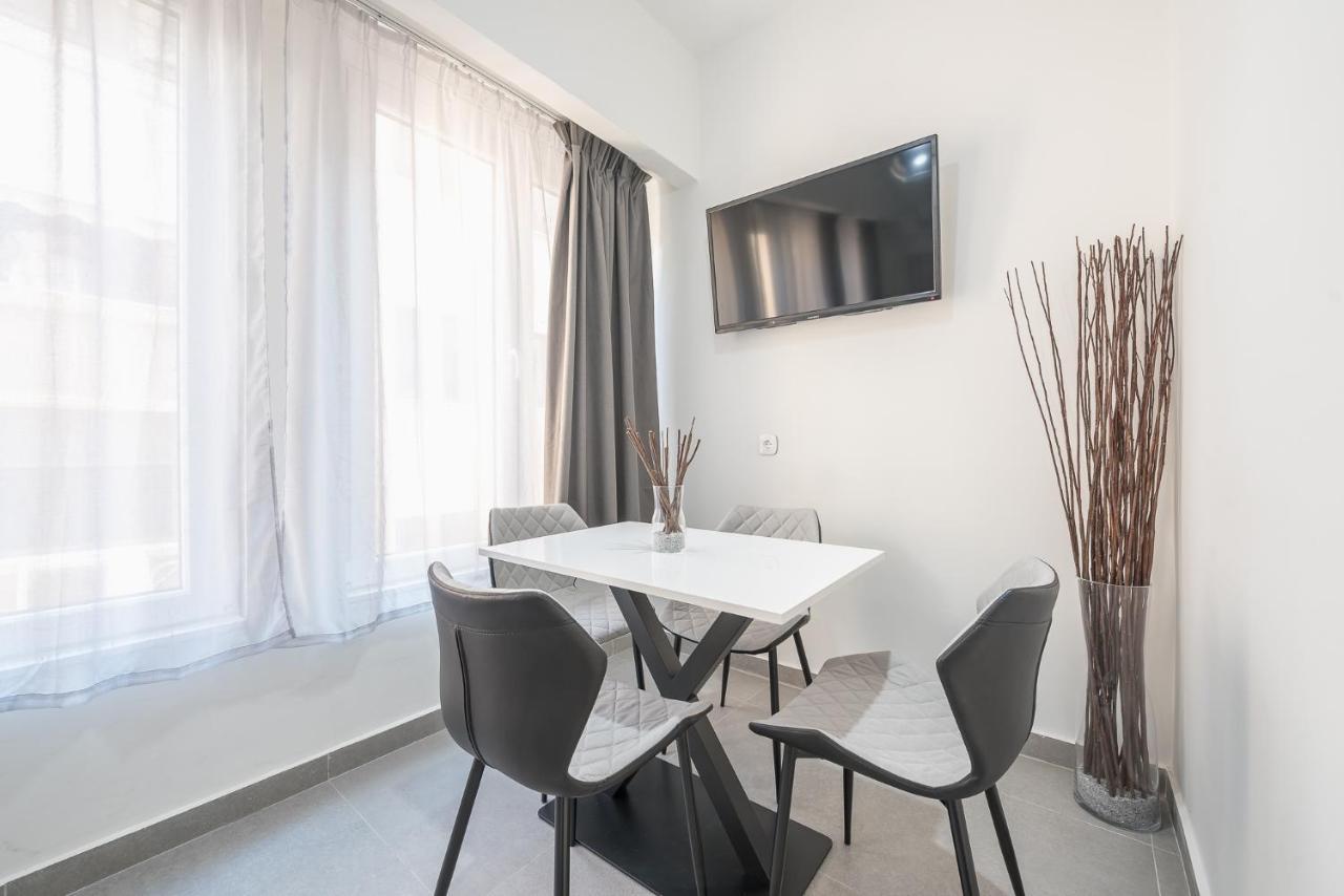 Iguana Gold Luxury Suites 2 Афіни Екстер'єр фото